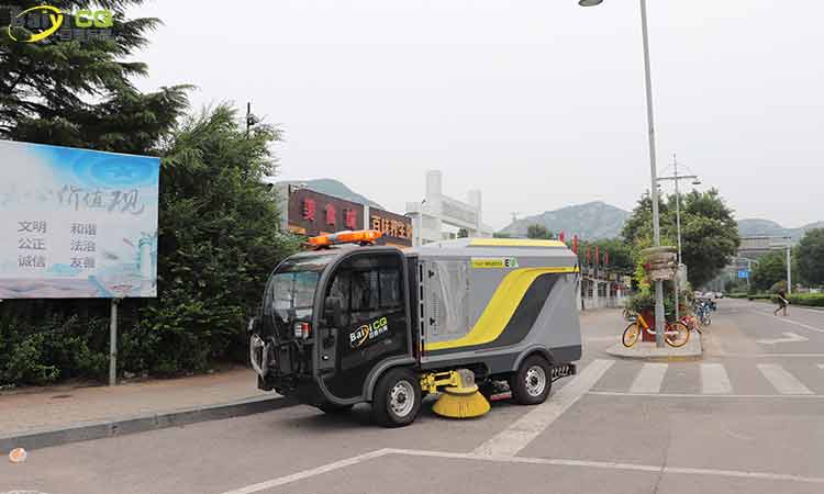 電動(dòng)洗掃車(chē)