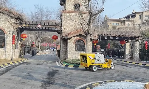 小區(qū)高壓清洗車(chē)服務(wù)某高檔小區(qū)
