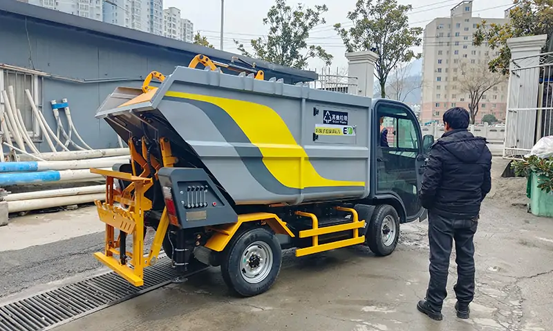 后裝式垃圾清運(yùn)車助力漢中市略陽縣環(huán)衛(wèi)事業(yè)！